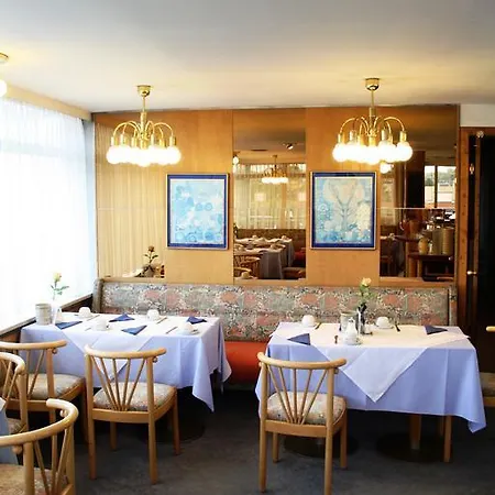 Hotel Ekazent Schoenbrunn-3